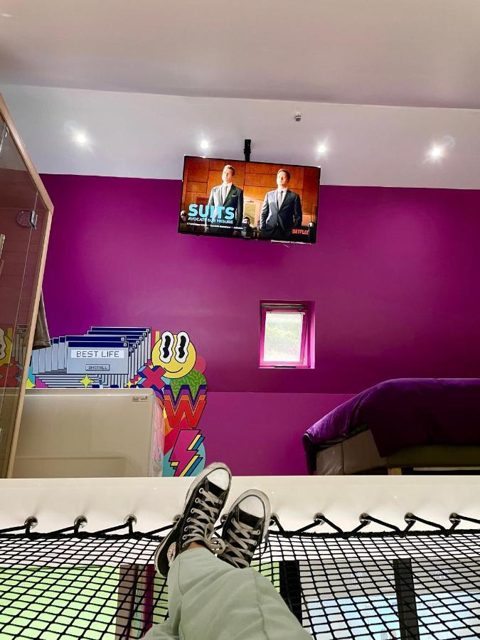 Capsule Forever Young - Jacuzzi - Sauna - Billard - Arcade De Jeux - Netflix & Home Cinema - Ping Pong Hastiere-par-dela Exterior foto